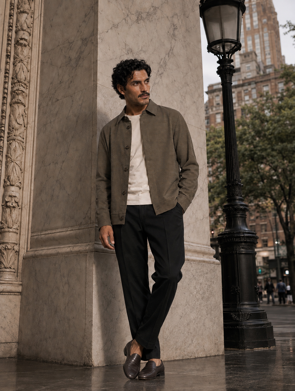 Khaki 